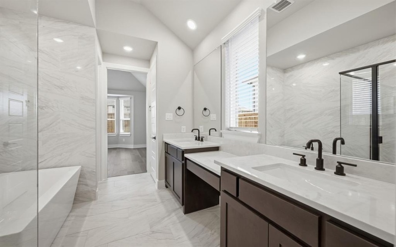 3776 American Paint Drive, Aubrey, TX 76227, 4 Bedrooms Bedrooms, ,3 BathroomsBathrooms,Residential,For Sale,3776 American Paint Drive,0,21016330