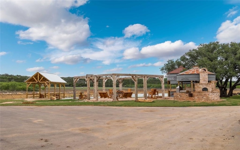12601 FM 586, Brookesmith, TX 76827, 8 Habitaciones Habitaciones , ,6 BañosBaños,Residential,En Venta,12601 FM 586,21016397
