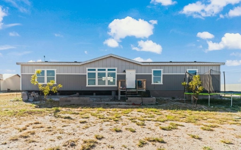 609 PR 400J, Seminole, TX 79360, 4 Habitaciones Habitaciones , ,2 BañosBaños,Residential,En Venta,609 PR 400J,162018