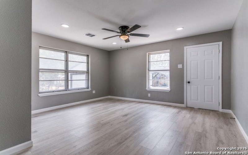 716 vickers, San Antonio, TX 78211, 4 Bedrooms Bedrooms, ,2 BathroomsBathrooms,Residential,For Sale,716 vickers,0,1888165