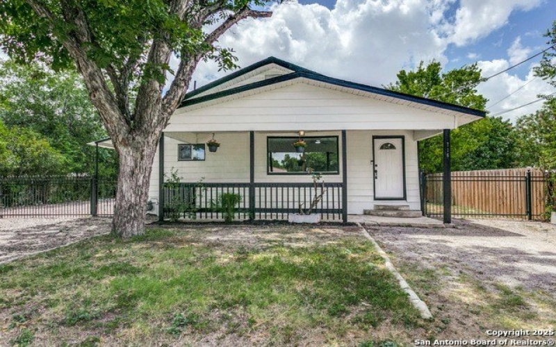 716 vickers, San Antonio, TX 78211, 4 Bedrooms Bedrooms, ,2 BathroomsBathrooms,Residential,For Sale,716 vickers,0,1888165