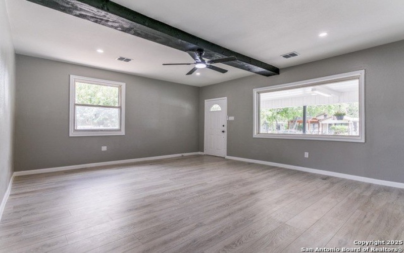 716 vickers, San Antonio, TX 78211, 4 Bedrooms Bedrooms, ,2 BathroomsBathrooms,Residential,For Sale,716 vickers,0,1888165
