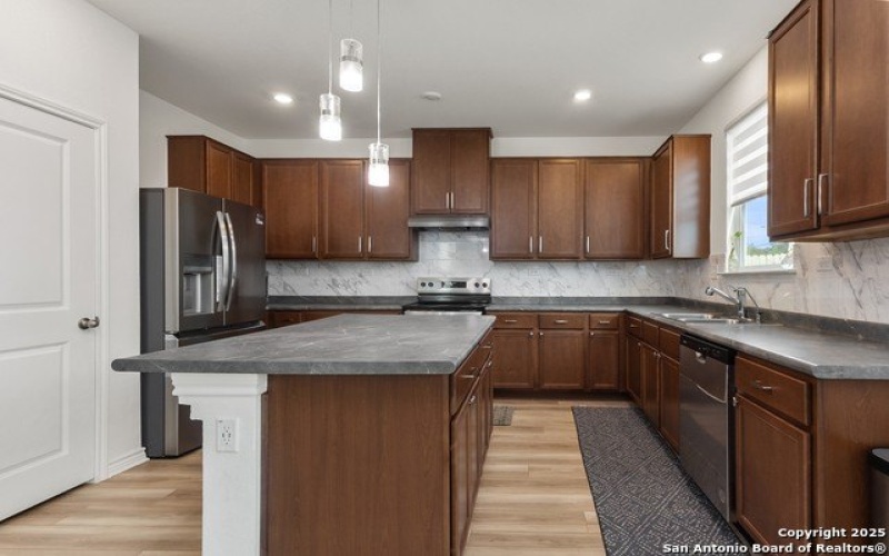 10643 W Military Drive #14, San Antonio, TX 78251, 3 Bedrooms Bedrooms, ,2 BathroomsBathrooms,Residential,For Sale,10643 W Military Drive #14,0,1888169