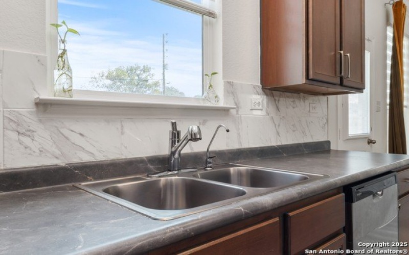 10643 W Military Drive #14, San Antonio, TX 78251, 3 Bedrooms Bedrooms, ,2 BathroomsBathrooms,Residential,For Sale,10643 W Military Drive #14,0,1888169