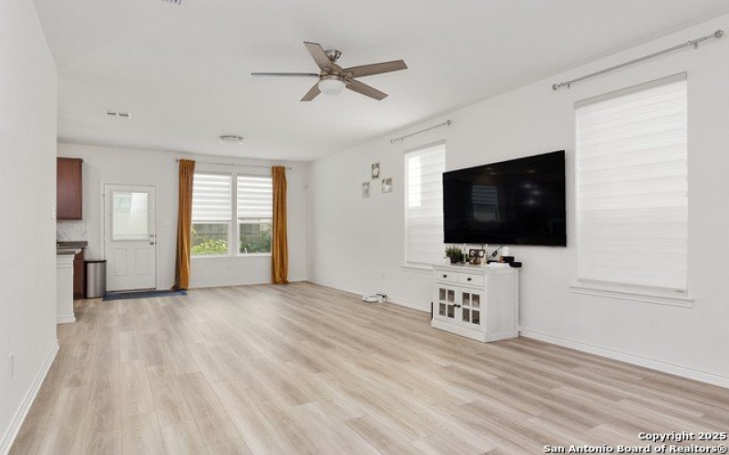 10643 W Military Drive #14, San Antonio, TX 78251, 3 Bedrooms Bedrooms, ,2 BathroomsBathrooms,Residential,For Sale,10643 W Military Drive #14,0,1888169