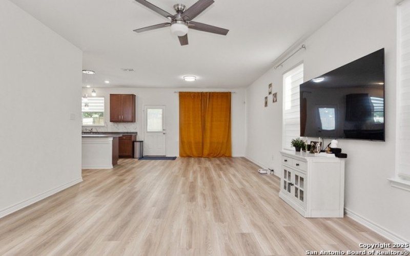 10643 W Military Drive #14, San Antonio, TX 78251, 3 Bedrooms Bedrooms, ,2 BathroomsBathrooms,Residential,For Sale,10643 W Military Drive #14,0,1888169