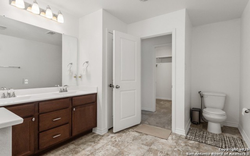 10643 W Military Drive #14, San Antonio, TX 78251, 3 Bedrooms Bedrooms, ,2 BathroomsBathrooms,Residential,For Sale,10643 W Military Drive #14,0,1888169