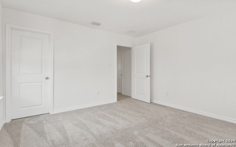 10643 W Military Drive #14, San Antonio, TX 78251, 3 Bedrooms Bedrooms, ,2 BathroomsBathrooms,Residential,For Sale,10643 W Military Drive #14,0,1888169