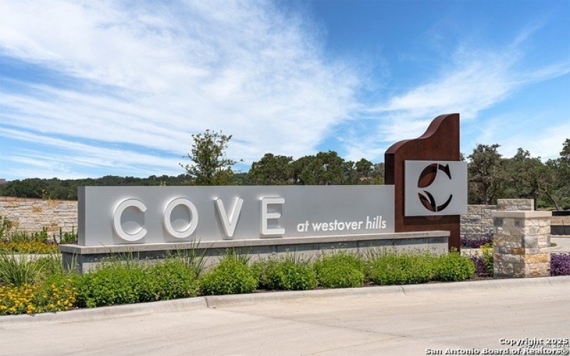 10643 W Military Drive #14, San Antonio, TX 78251, 3 Bedrooms Bedrooms, ,2 BathroomsBathrooms,Residential,For Sale,10643 W Military Drive #14,0,1888169