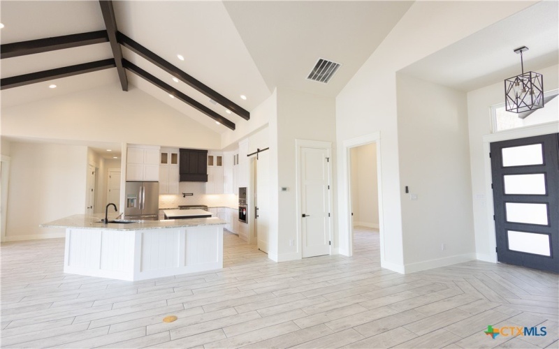 1193 Country Pike, Canyon Lake, TX 78133, 4 Habitaciones Habitaciones , ,5 BañosBaños,Residential,En Venta,1193 Country Pike,588158