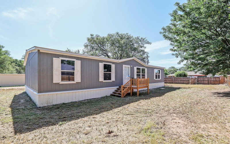 2 Oakwood Place, Dalhart, TX 79022, 4 Bedrooms Bedrooms, ,2 BathroomsBathrooms,Residential,For Sale,2 Oakwood Place,25-6736