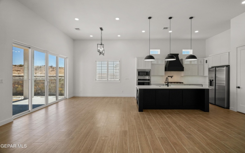 15064 Laura Lane, El Paso, TX 79938, 4 Bedrooms Bedrooms, ,2 BathroomsBathrooms,Residential,For Sale,15064 Laura Lane,927384