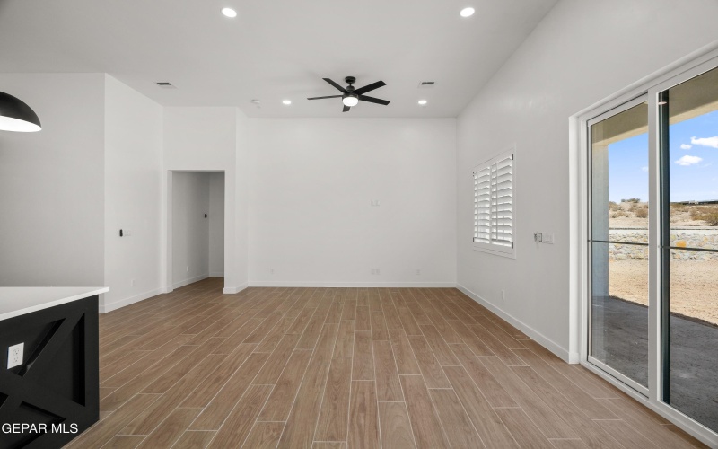 15064 Laura Lane, El Paso, TX 79938, 4 Bedrooms Bedrooms, ,2 BathroomsBathrooms,Residential,For Sale,15064 Laura Lane,927384