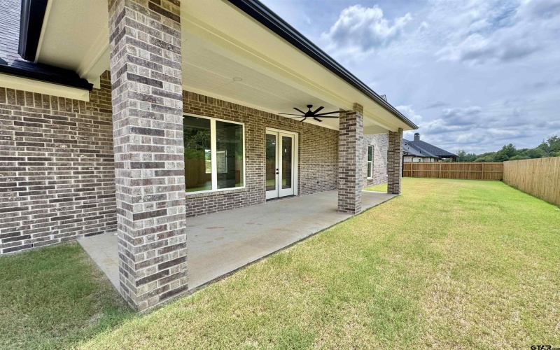 990 Mallard, Lindale, TX 75771, 4 Habitaciones Habitaciones , ,2 BañosBaños,Residential,En Venta,990 Mallard,25011520