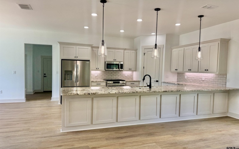 990 Mallard, Lindale, TX 75771, 4 Habitaciones Habitaciones , ,2 BañosBaños,Residential,En Venta,990 Mallard,25011520
