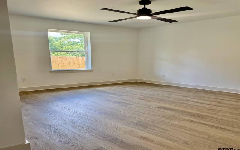990 Mallard, Lindale, TX 75771, 4 Habitaciones Habitaciones , ,2 BañosBaños,Residential,En Venta,990 Mallard,25011520