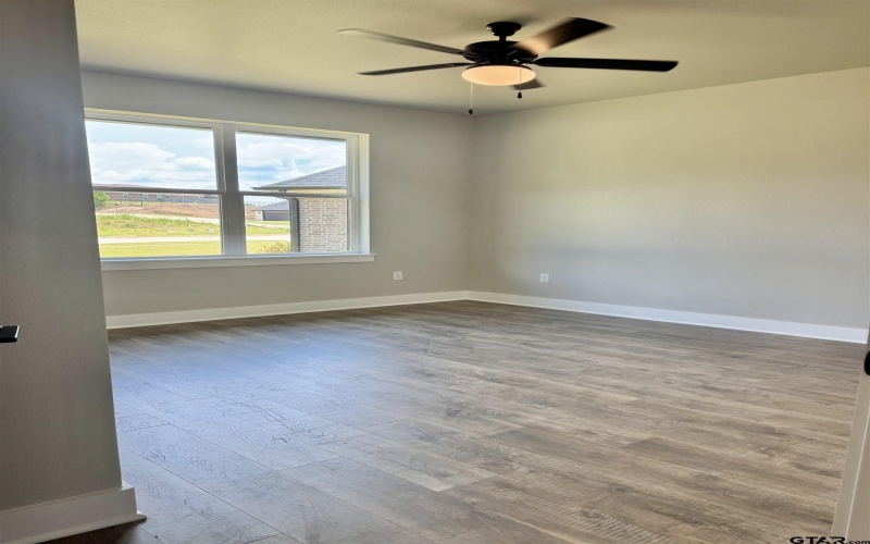 984 Mallard, Lindale, TX 75771, 4 Bedrooms Bedrooms, ,2 BathroomsBathrooms,Residential,For Sale,984 Mallard,25011523