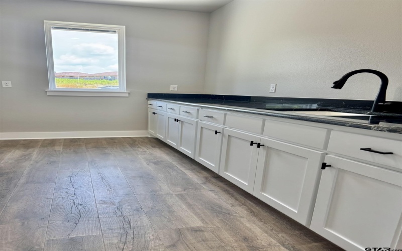984 Mallard, Lindale, TX 75771, 4 Bedrooms Bedrooms, ,2 BathroomsBathrooms,Residential,For Sale,984 Mallard,25011523