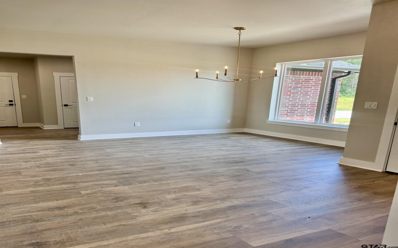 984 Mallard, Lindale, TX 75771, 4 Bedrooms Bedrooms, ,2 BathroomsBathrooms,Residential,For Sale,984 Mallard,25011523