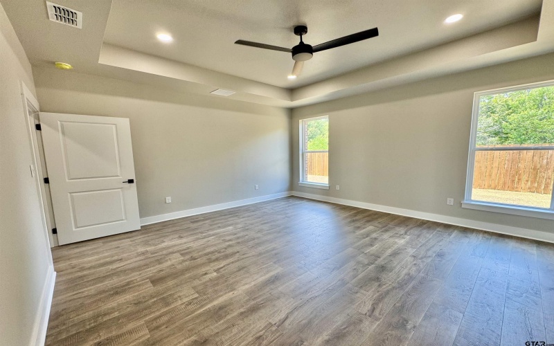 984 Mallard, Lindale, TX 75771, 4 Bedrooms Bedrooms, ,2 BathroomsBathrooms,Residential,For Sale,984 Mallard,25011523