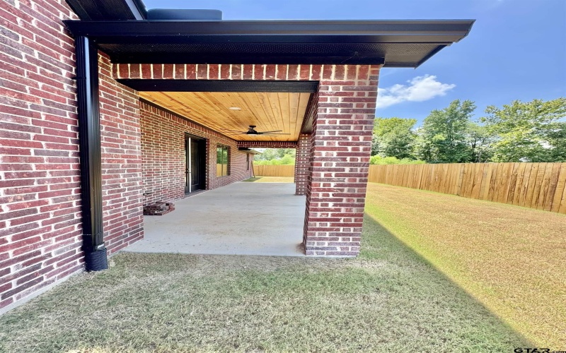984 Mallard, Lindale, TX 75771, 4 Bedrooms Bedrooms, ,2 BathroomsBathrooms,Residential,For Sale,984 Mallard,25011523