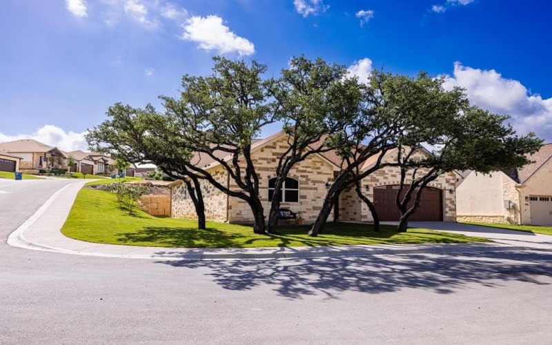 2108 Athens Ave, Kerrville, TX 78028, 3 Bedrooms Bedrooms, ,2 BathroomsBathrooms,Residential,For Sale,2108 Athens Ave,119915