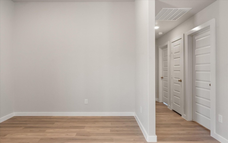 305 E 24th Street, Wolfforth, TX 79382, 3 Habitaciones Habitaciones , ,2 BañosBaños,Residential,En Venta,305 E 24th Street,0,202558474