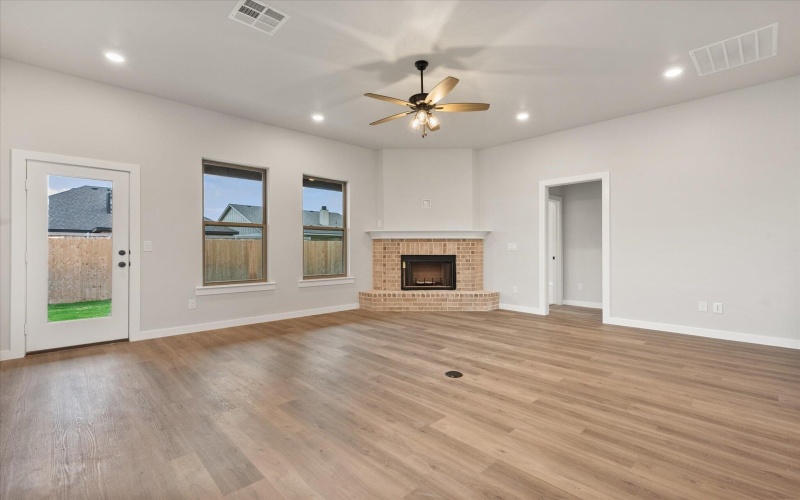 7001 16th Street, Lubbock, TX 79416, 4 Habitaciones Habitaciones , ,3 BañosBaños,Residential,En Venta,7001 16th Street,0,202558489