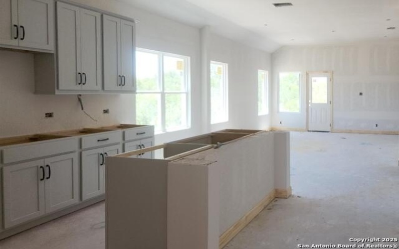1231 Hightower Ln, San Antonio, TX 78245, 3 Habitaciones Habitaciones , ,2 BañosBaños,Residential,En Venta,1231 Hightower Ln,0,1888236