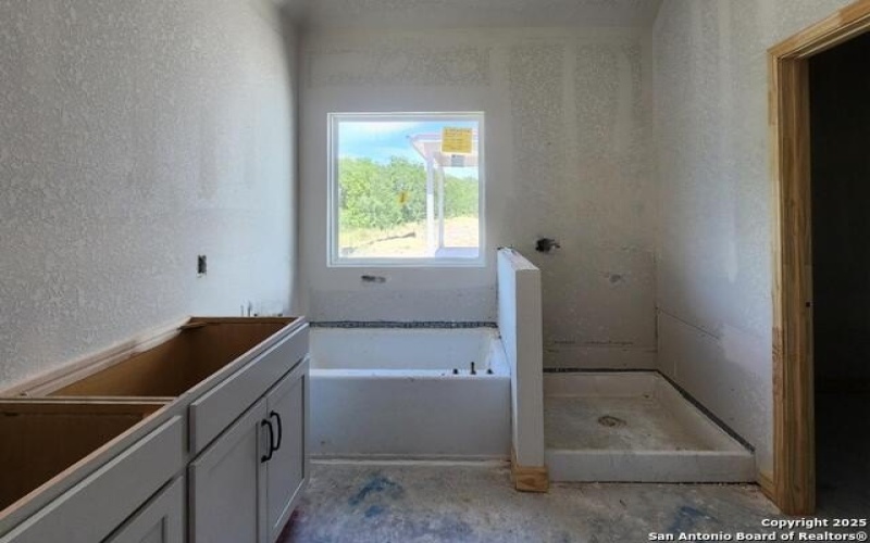 1231 Hightower Ln, San Antonio, TX 78245, 3 Habitaciones Habitaciones , ,2 BañosBaños,Residential,En Venta,1231 Hightower Ln,0,1888236