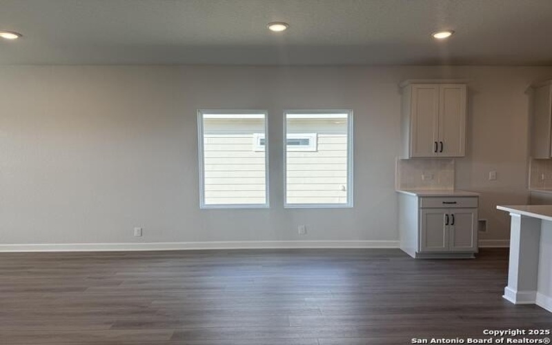 137 Beveridge, Seguin, TX 78155, 4 Habitaciones Habitaciones , ,2 BañosBaños,Residential,En Venta,137 Beveridge,0,1888299