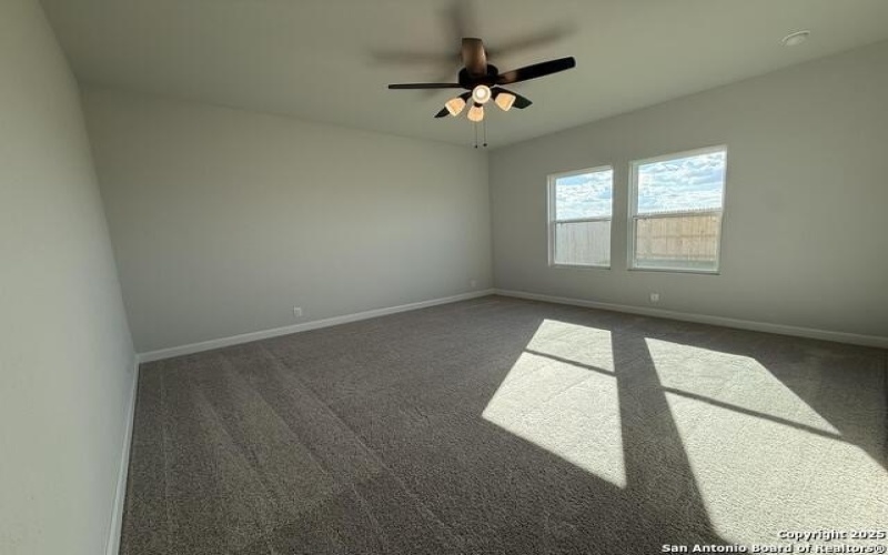 137 Beveridge, Seguin, TX 78155, 4 Habitaciones Habitaciones , ,2 BañosBaños,Residential,En Venta,137 Beveridge,0,1888299