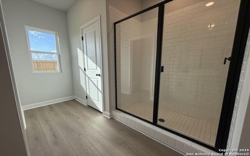 137 Beveridge, Seguin, TX 78155, 4 Habitaciones Habitaciones , ,2 BañosBaños,Residential,En Venta,137 Beveridge,0,1888299