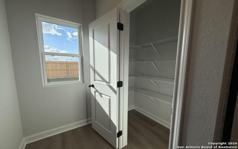 137 Beveridge, Seguin, TX 78155, 4 Habitaciones Habitaciones , ,2 BañosBaños,Residential,En Venta,137 Beveridge,0,1888299