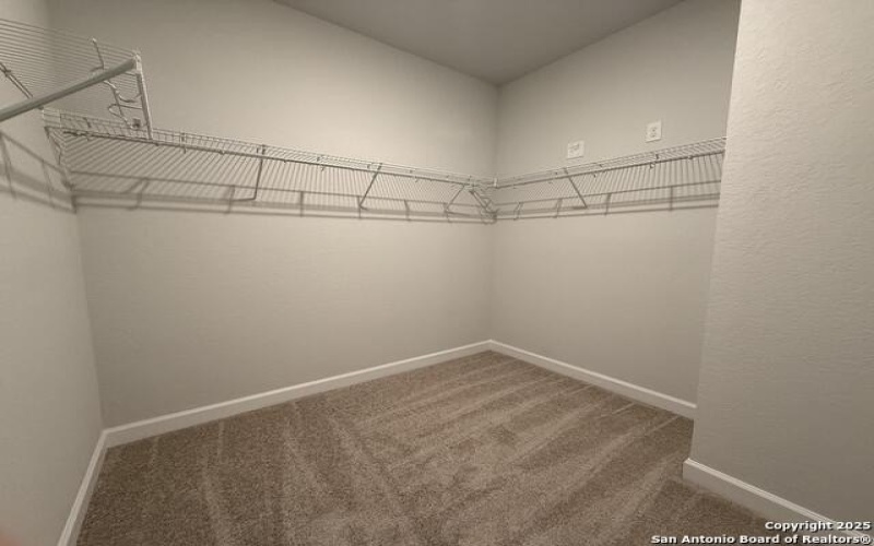137 Beveridge, Seguin, TX 78155, 4 Habitaciones Habitaciones , ,2 BañosBaños,Residential,En Venta,137 Beveridge,0,1888299