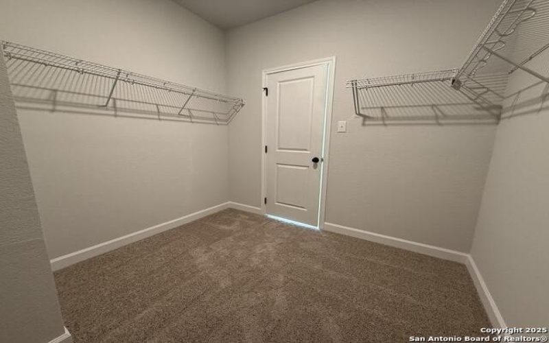 137 Beveridge, Seguin, TX 78155, 4 Habitaciones Habitaciones , ,2 BañosBaños,Residential,En Venta,137 Beveridge,0,1888299
