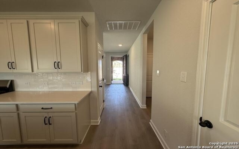 137 Beveridge, Seguin, TX 78155, 4 Habitaciones Habitaciones , ,2 BañosBaños,Residential,En Venta,137 Beveridge,0,1888299