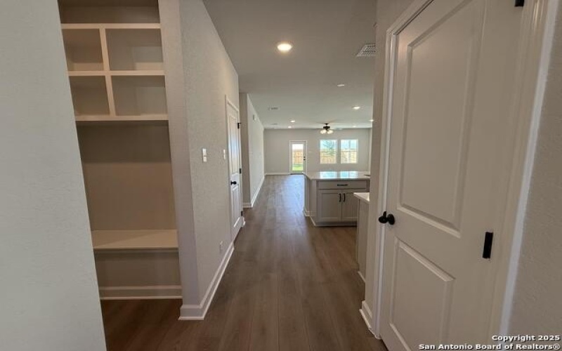 137 Beveridge, Seguin, TX 78155, 4 Habitaciones Habitaciones , ,2 BañosBaños,Residential,En Venta,137 Beveridge,0,1888299