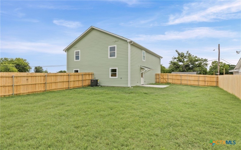 1204 S Martin Luther King Jr Lane, Temple, TX 76501, 6 Habitaciones Habitaciones , ,Residential,En Venta,1204 S Martin Luther King Jr Lane,588066