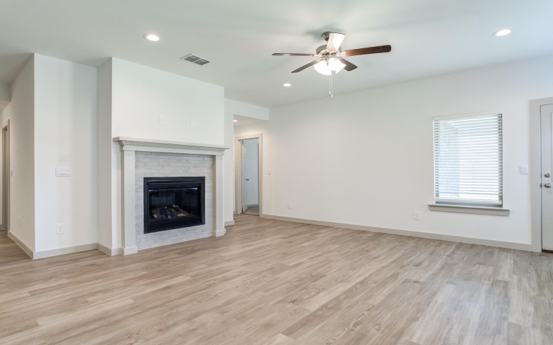 2922 134th Street, Lubbock, TX 79423, 4 Habitaciones Habitaciones , ,3 BañosBaños,Residential,En Venta,2922 134th Street,202558531