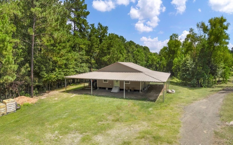 9429 FM 83, Pineland, TX 75968, 2 Bedrooms Bedrooms, ,1 BathroomBathrooms,Residential,For Sale,9429 FM 83,5105786
