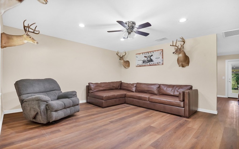 9429 FM 83, Pineland, TX 75968, 2 Bedrooms Bedrooms, ,1 BathroomBathrooms,Residential,For Sale,9429 FM 83,5105786