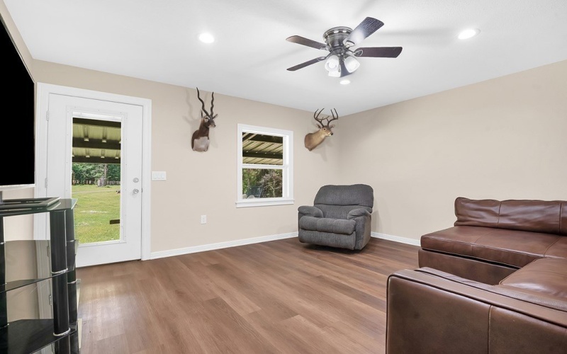 9429 FM 83, Pineland, TX 75968, 2 Bedrooms Bedrooms, ,1 BathroomBathrooms,Residential,For Sale,9429 FM 83,5105786