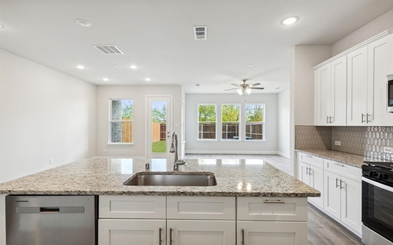 820 Heart Reef Road, Plano, TX 75075, 4 Habitaciones Habitaciones , ,3 BañosBaños,Residential,En Venta,820 Heart Reef Road,20759607