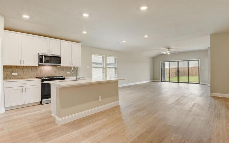 4214 Waco Drive, Farmersville, TX 75442, 3 Habitaciones Habitaciones , ,2 BañosBaños,Residential,En Venta,4214 Waco Drive,21016647