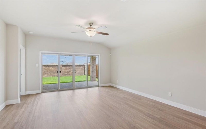 3317 Pat Mayse Drive, Farmersville, TX 75442, 3 Habitaciones Habitaciones , ,2 BañosBaños,Residential,En Venta,3317 Pat Mayse Drive,21016653
