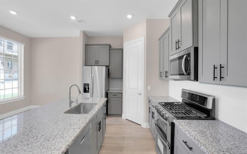 1556 Lake District Drive, Allen, TX 75013, 4 Habitaciones Habitaciones , ,3 BañosBaños,Residential,En Venta,1556 Lake District Drive,21016694