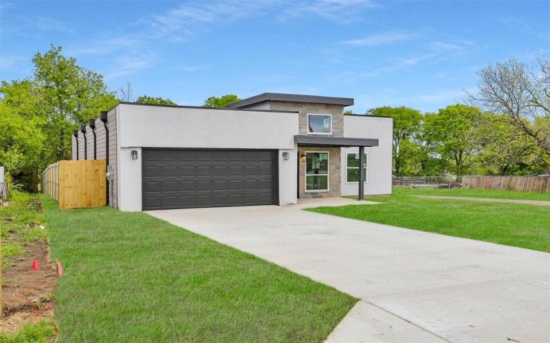 206 E Gilmer Street, Rice, TX 75155, 3 Bedrooms Bedrooms, ,2 BathroomsBathrooms,Residential,For Sale,206 E Gilmer Street,0,21012352