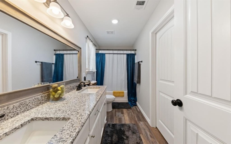 627 W 9th Street, Kemp, TX 75143, 3 Bedrooms Bedrooms, ,2 BathroomsBathrooms,Residential,For Sale,627 W 9th Street,0,21012801