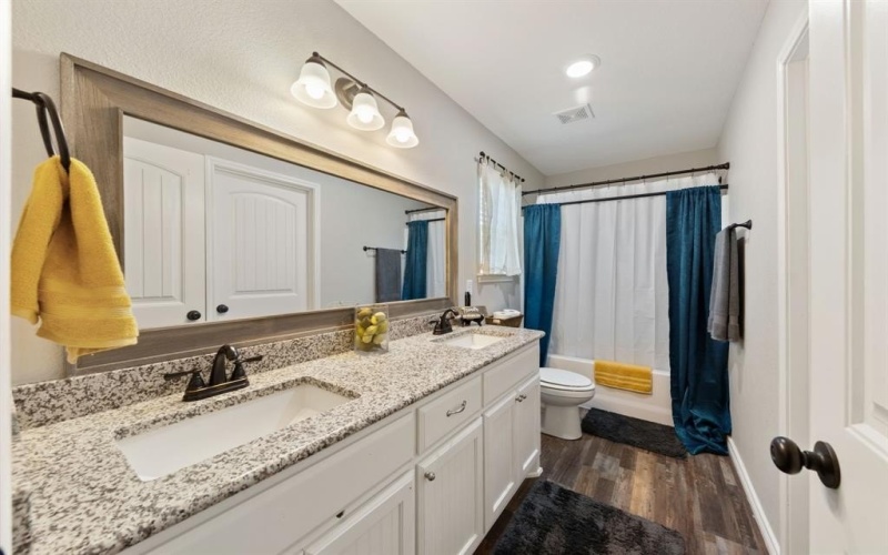 627 W 9th Street, Kemp, TX 75143, 3 Bedrooms Bedrooms, ,2 BathroomsBathrooms,Residential,For Sale,627 W 9th Street,0,21012801